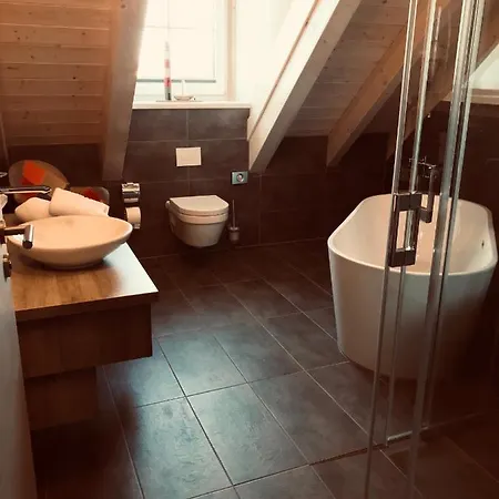 Der Leuchtturm-gastro Gmbh 4* גיירסוואלדה