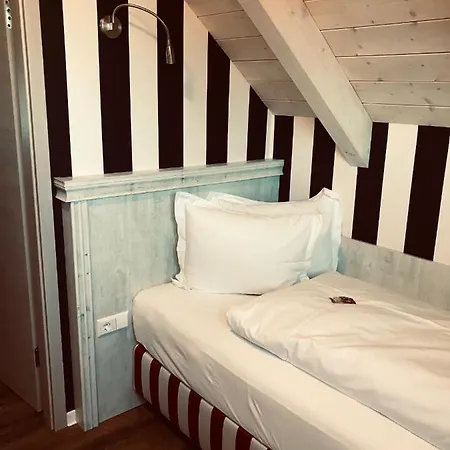 Der Leuchtturm-gastro Gmbh 4* Geierswalde