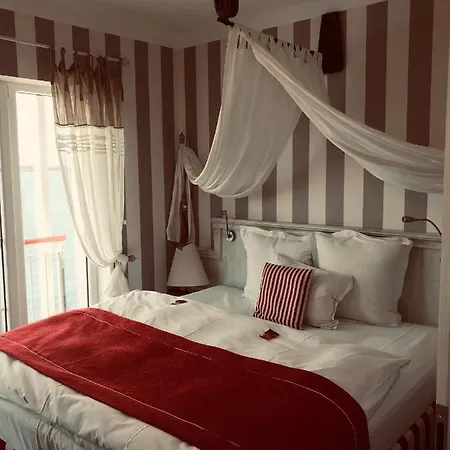 Der Leuchtturm-gastro Gmbh גיירסוואלדה