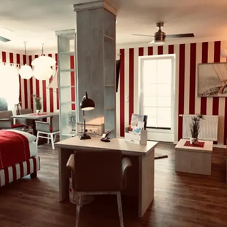 Der Leuchtturm-gastro Gmbh جيرسفالديه