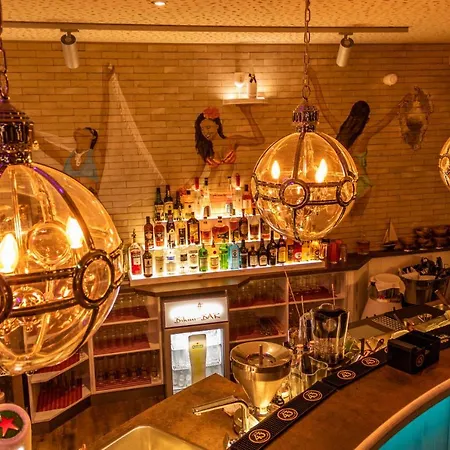 Hotel Der Leuchtturm-gastro Gmbh 4*