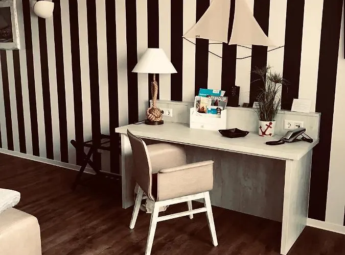 Der Leuchtturm-gastro Gmbh Hotel 4*